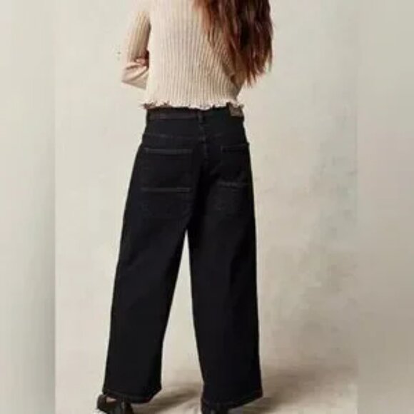 Free People We the Free Piper Mid Rise Crop Wide Leg Jeans NWT Size 26 - Picture 3 of 12